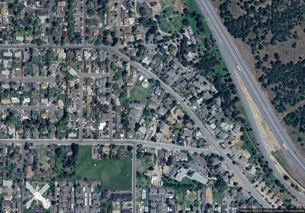 1649 NE Foothill Blvd, Grants Pass, OR 97526 - photo 1