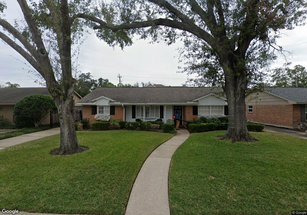 6134 Burgoyne Rd, Houston, TX 77057 - photo 1