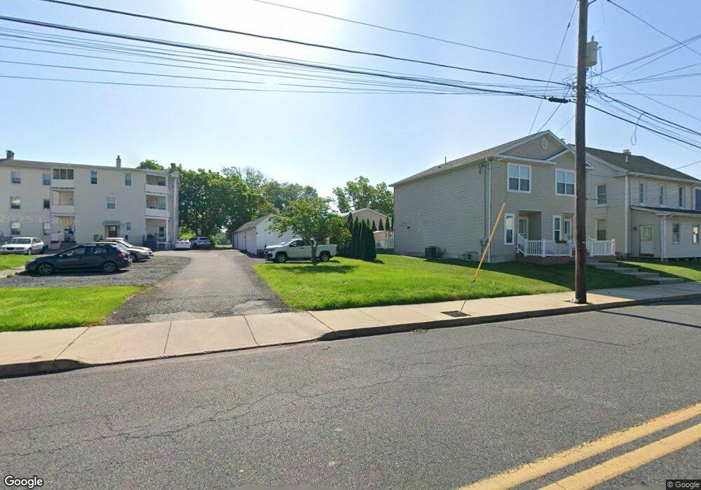 121 S Hellertown Ave unit 123, Quakertown, PA 18951 - photo 1