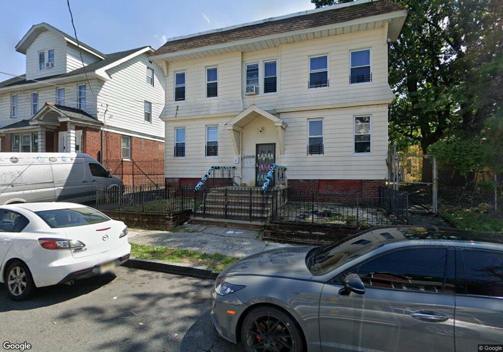 302 Clinton Place unit 2, Newark, NJ 07112 - photo 1