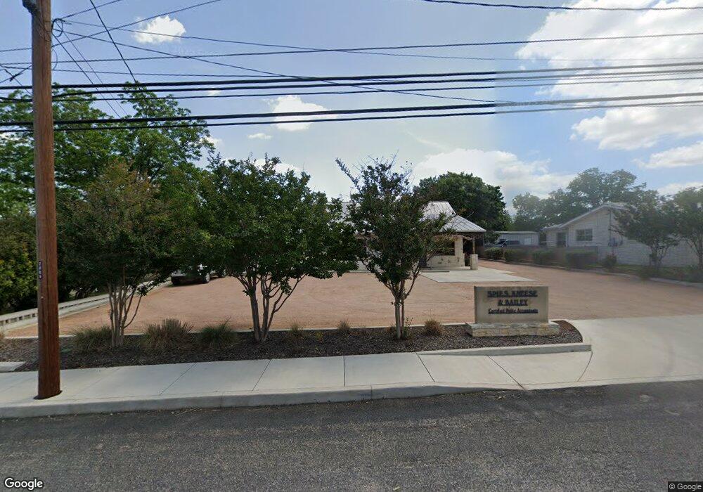 901 S Adams St unit 2, Fredericksburg, TX 78624 - photo 1