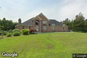 8 Deepwells Ln, Saint James, NY 11780