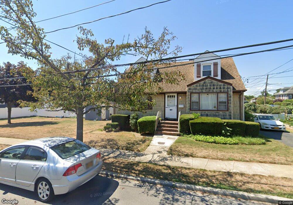 251 Union St, Lawrence, NY 11559 - photo 1