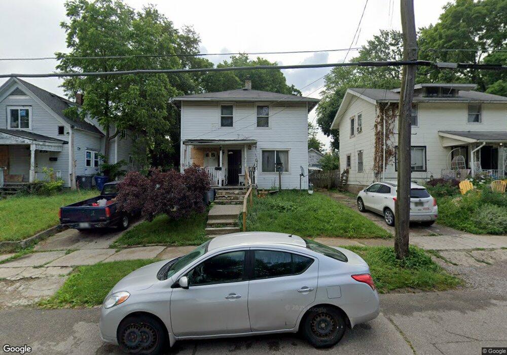 1614 Maplewood Ave, Flint, MI 48506 - photo 1