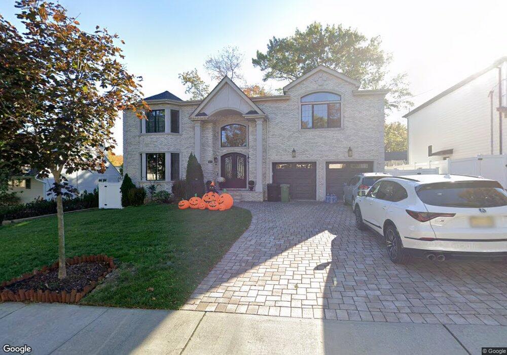 160 Lawrence Dr, Paramus, NJ 07652 - photo 1