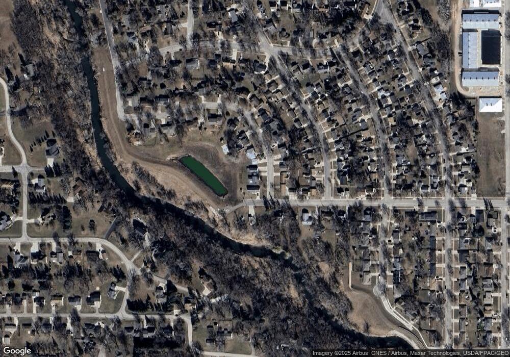 806 20th St SW, Austin, MN 55912 - photo 1