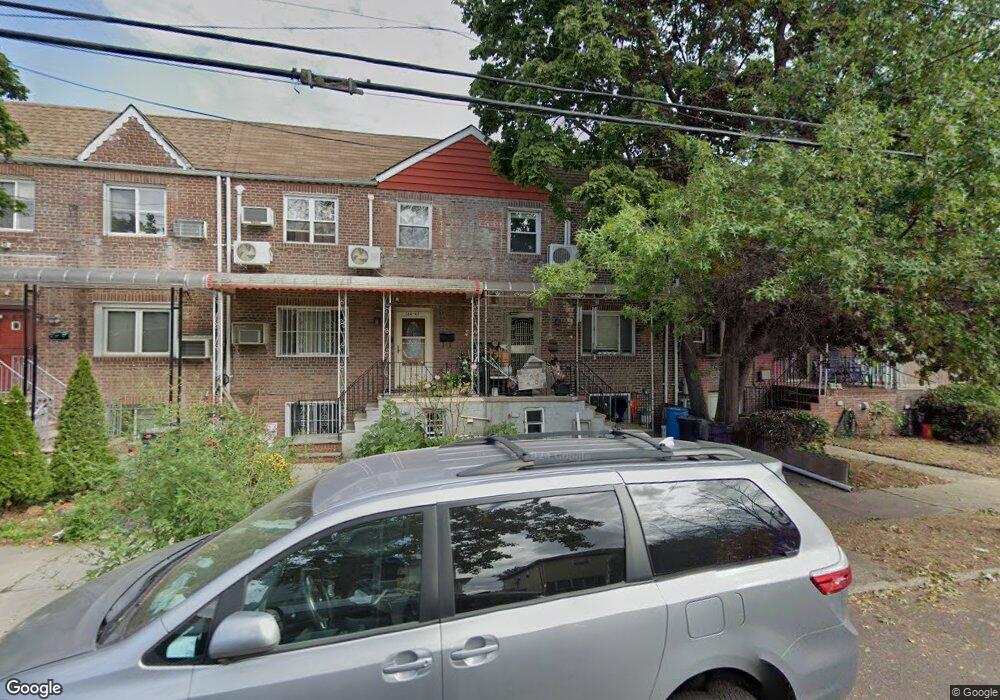 16445 75th Ave, Fresh Meadows, NY 11366 - photo 1