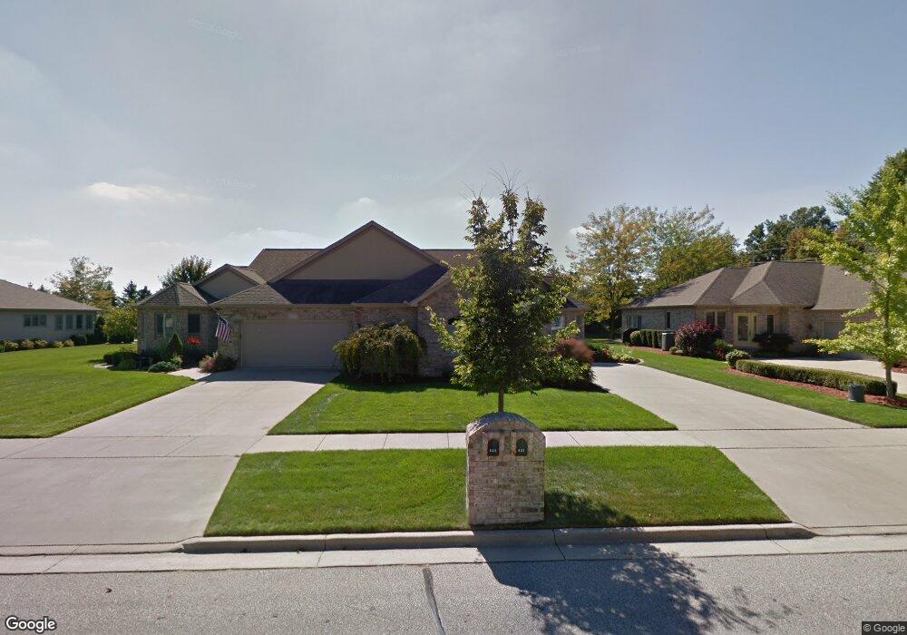 637 Maple Crest Dr unit 3, Frankenmuth, MI 48734 - photo 1