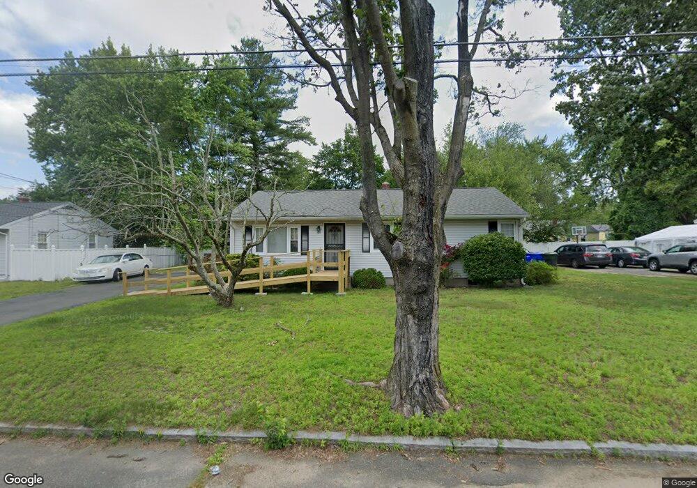 52 Navajo Rd, Springfield, MA 01109 - photo 1