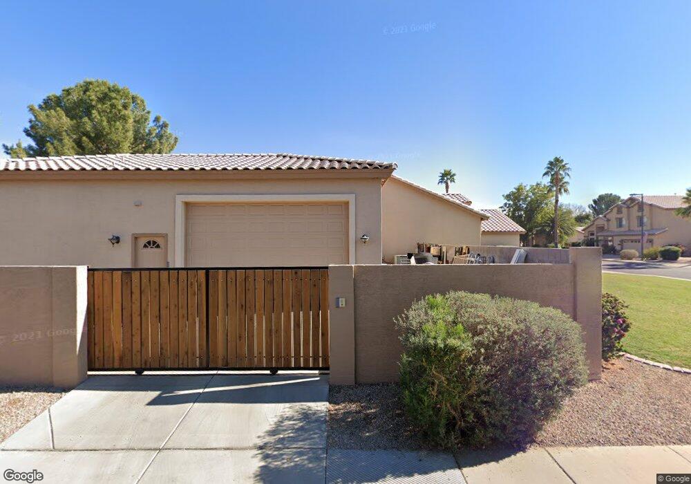 2242 E Victor Rd, Gilbert, AZ 85296 - photo 1