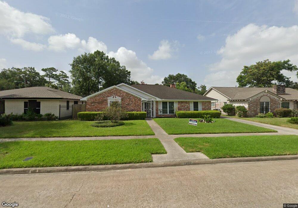 1107 Marcella St, Houston, TX 77091 - photo 1