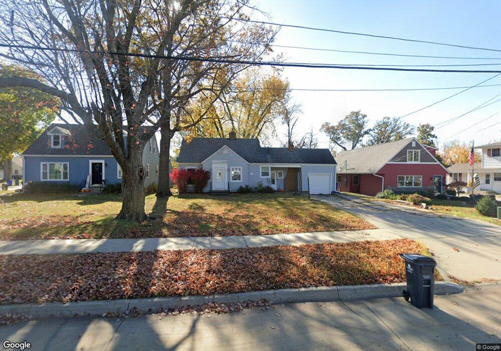 3021 Bever Ave SE, Cedar Rapids, IA 52403 - photo 1