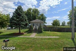 201 W King St, Avon, IL 61415