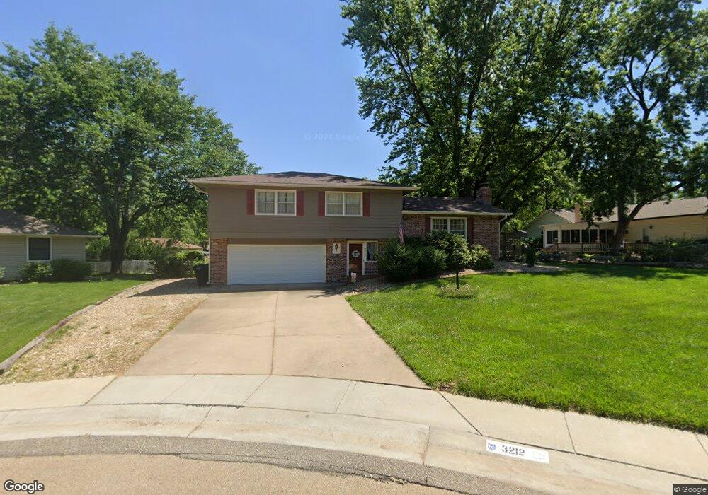 3212 SW 33rd Ct, Topeka, KS 66614 - photo 1