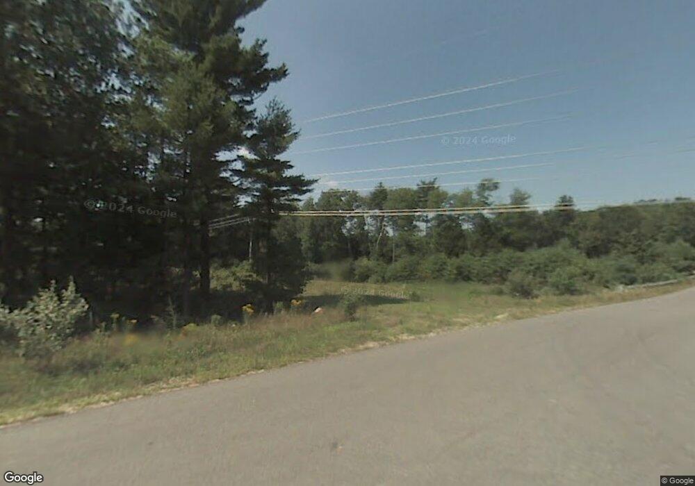 42 Wentworth Ave, Londonderry, NH 03053 - photo 1