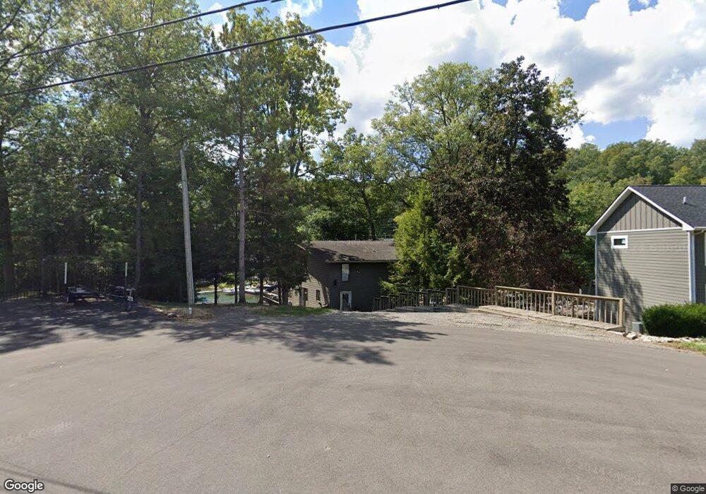 4170 S Summit Ln, Columbus, IN 47201 - photo 1