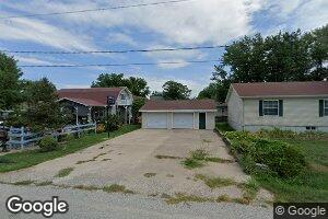 218 S Columbia St, Grandview, IA 52752