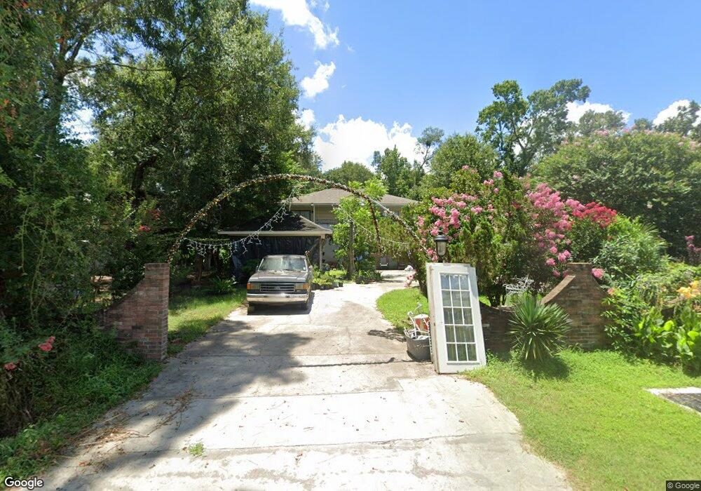 10950 River Oaks Dr, Conroe, TX 77385 - photo 1