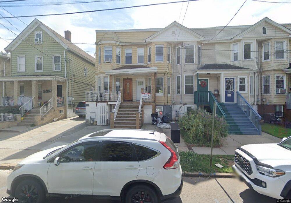 956 1/2 Dehart Place, Elizabeth, NJ 07202 - photo 1