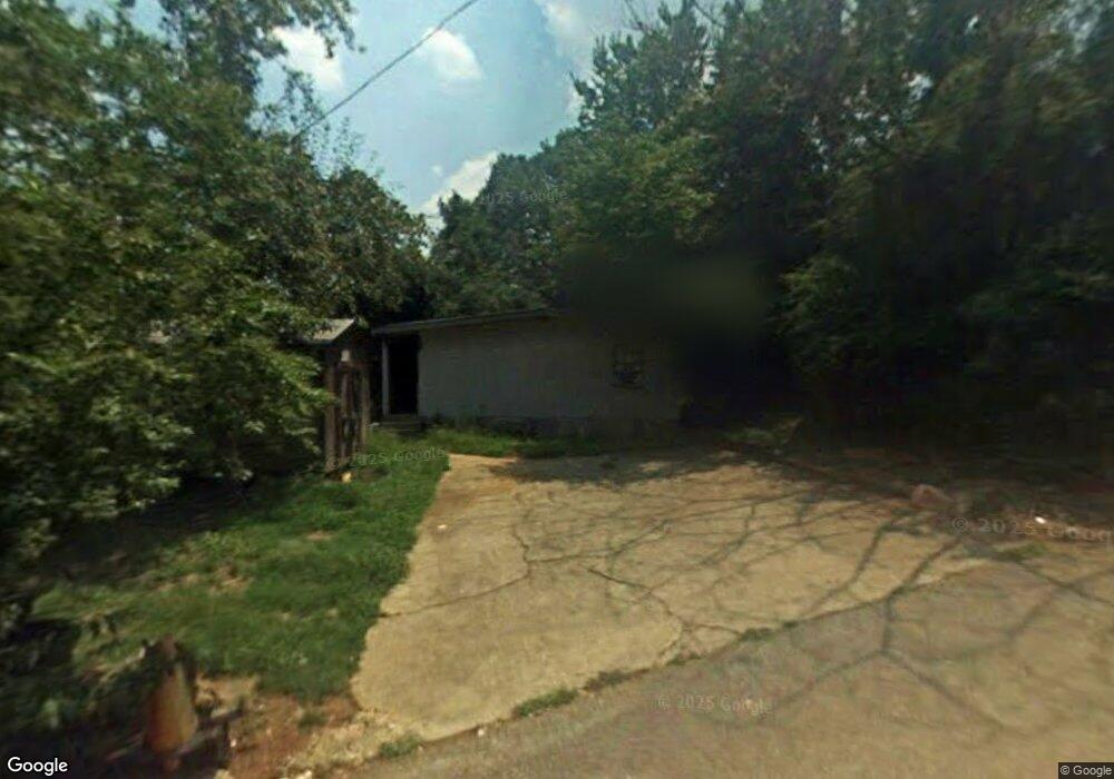 208 Kent Rd, Buford, GA 30518 - photo 1