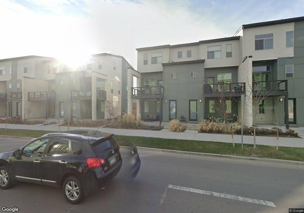 2527 Moline St, Aurora, CO 80010 - photo 1