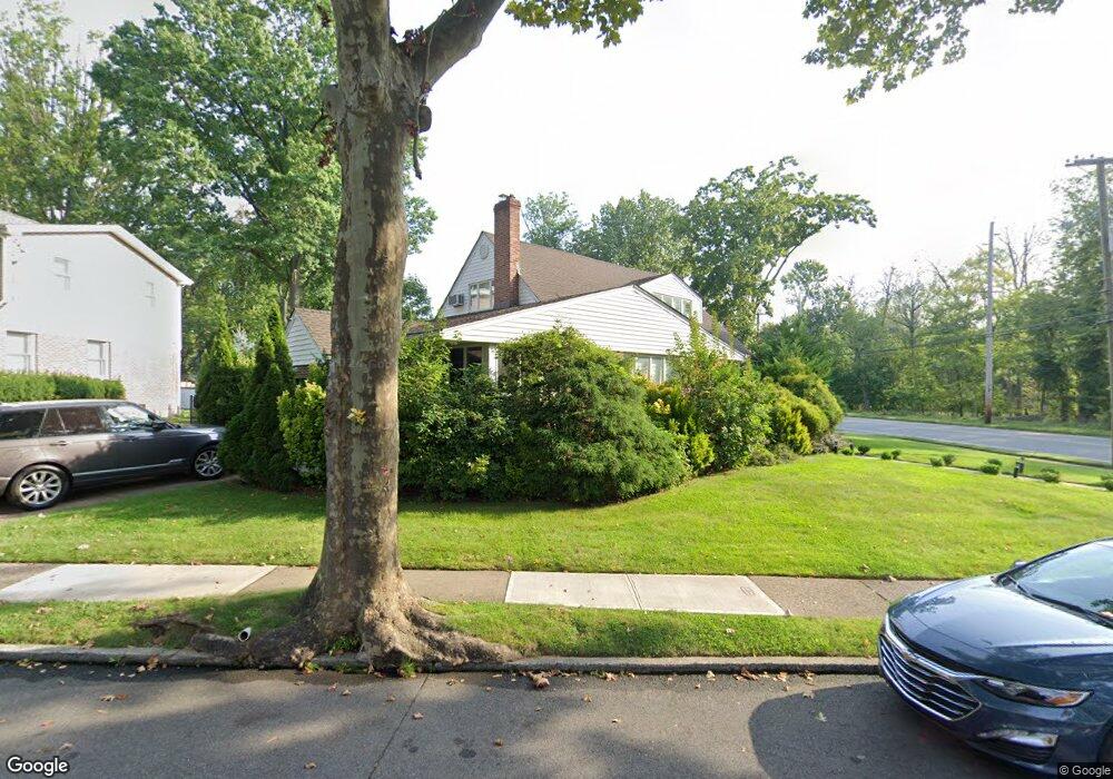 241 Briarcliff Rd, Teaneck, NJ 07666 - photo 1