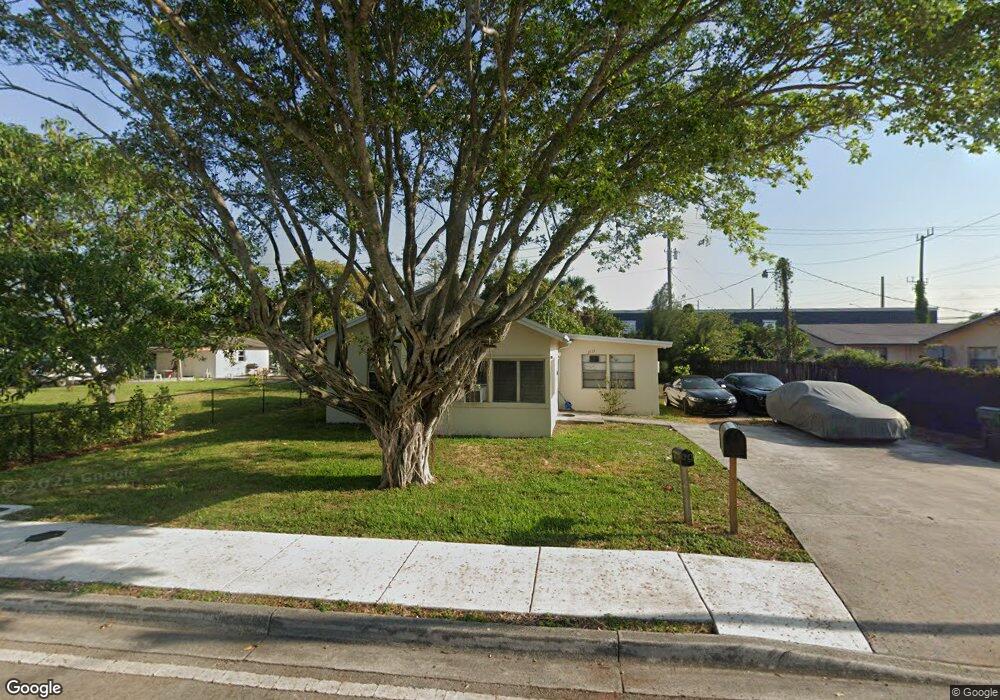 2121 NW 28th St, Oakland Park, FL 33311 - photo 1