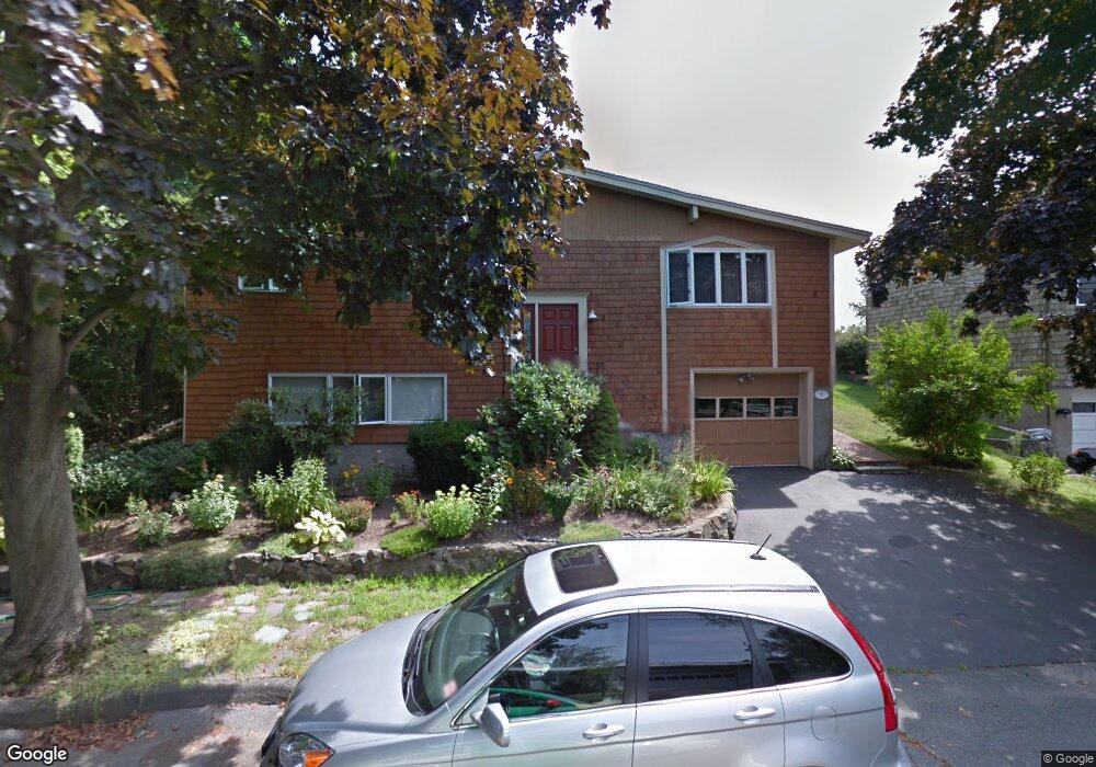 7 Cushing Rd, Marblehead, MA 01945 - photo 1