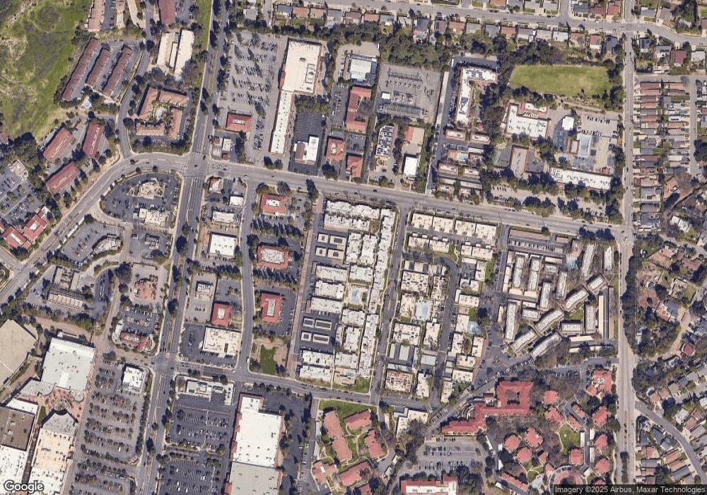 555 Laurie Ln unit D11, Thousand Oaks, CA 91360 - photo 1