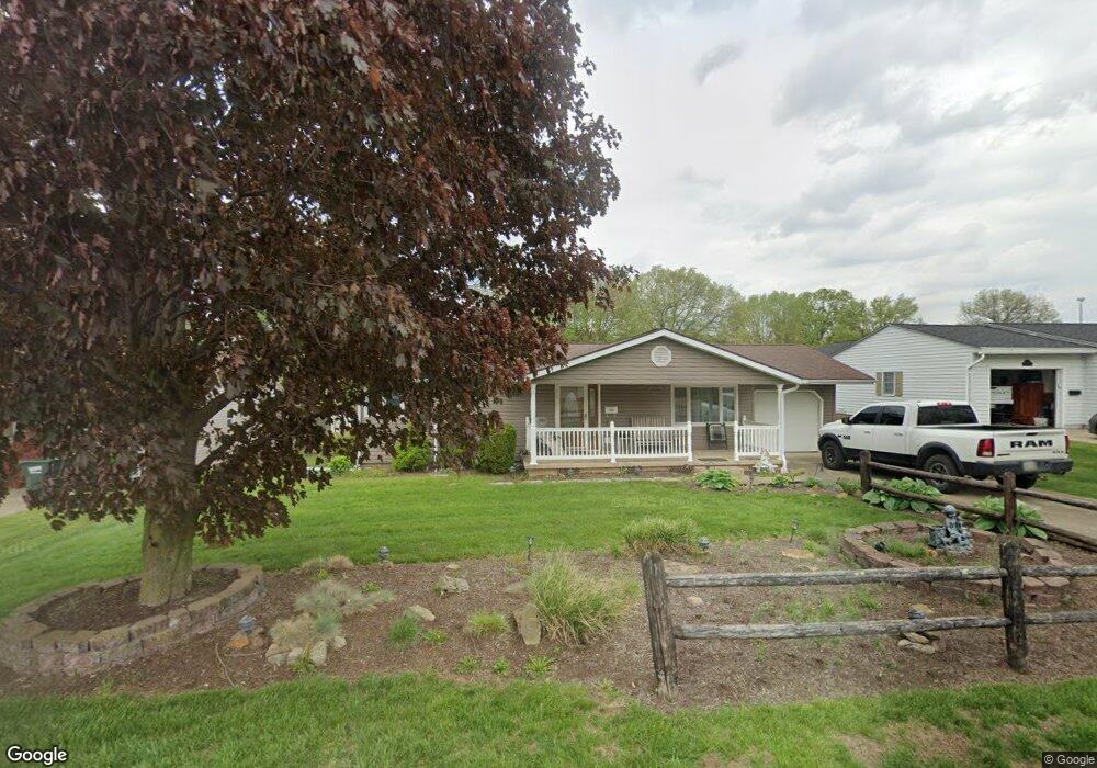 1418 Tomahawk Ln, Coshocton, OH 43812 - photo 1