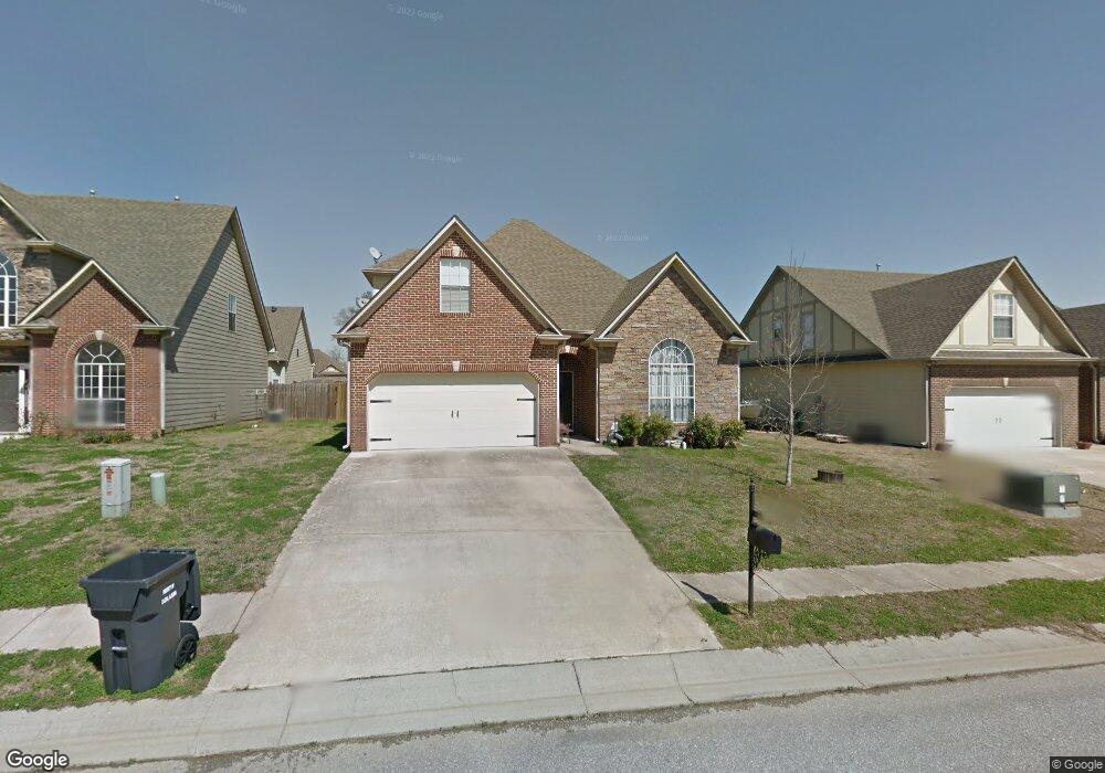 2018 Kerry Cir, Calera, AL 35040 - photo 1