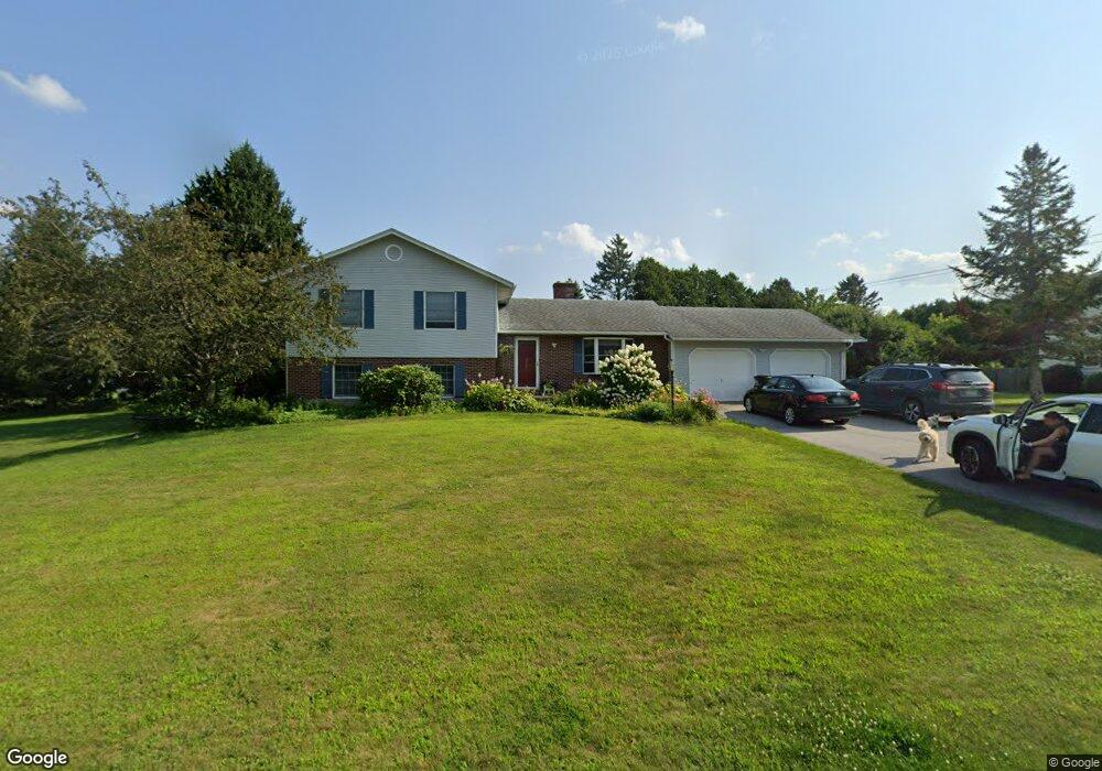 14 Tuttle Meadow Dr, Rutland, VT 05701 - photo 1