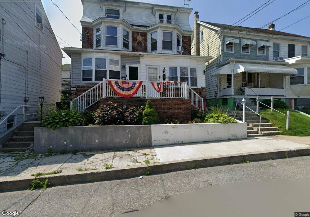 210 Penn St, Tamaqua, PA 18252 - photo 1