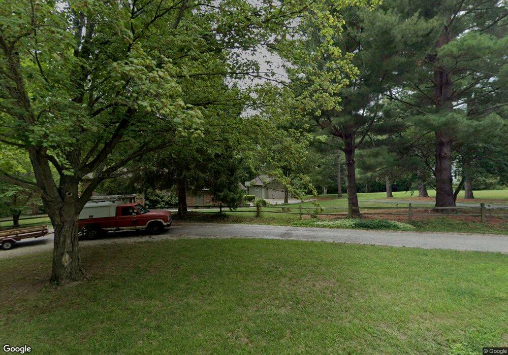 214 Leland Lake Dr, Jacksonville, IL 62650 - photo 1