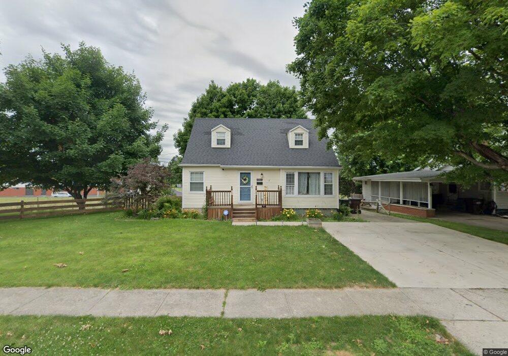 404 N Monroe Dr, Xenia, OH 45385 - photo 1