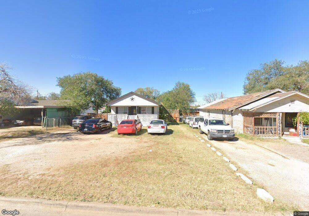 703 E 15th St, Big Spring, TX 79720 - photo 1