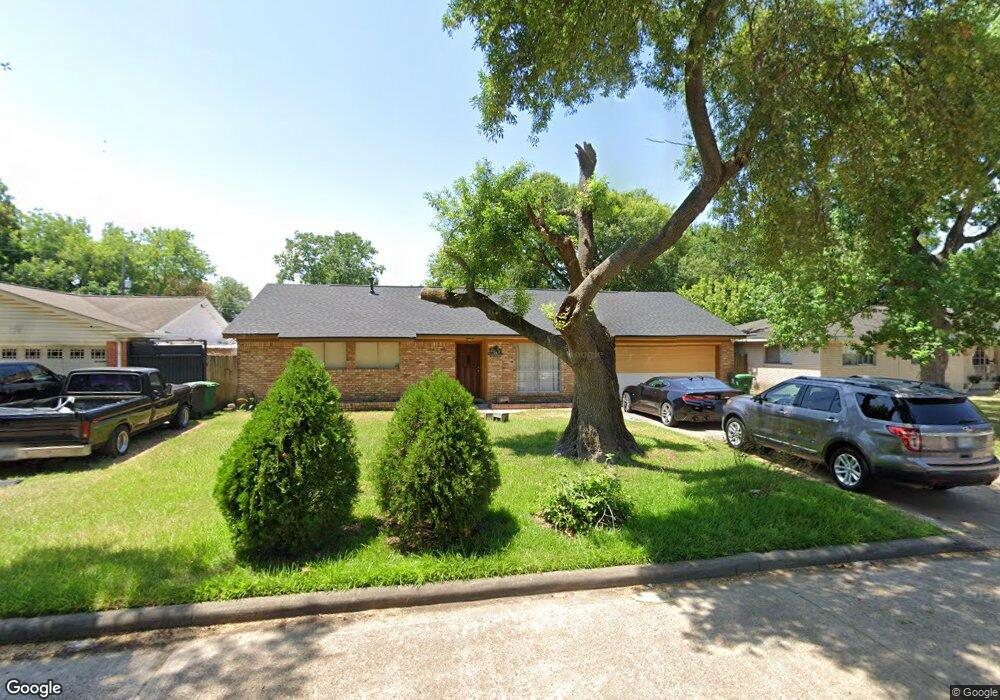 919 Mosher Ln, Houston, TX 77088 - photo 1