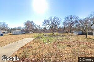 212 E 5th Ave, Caney, KS 67333