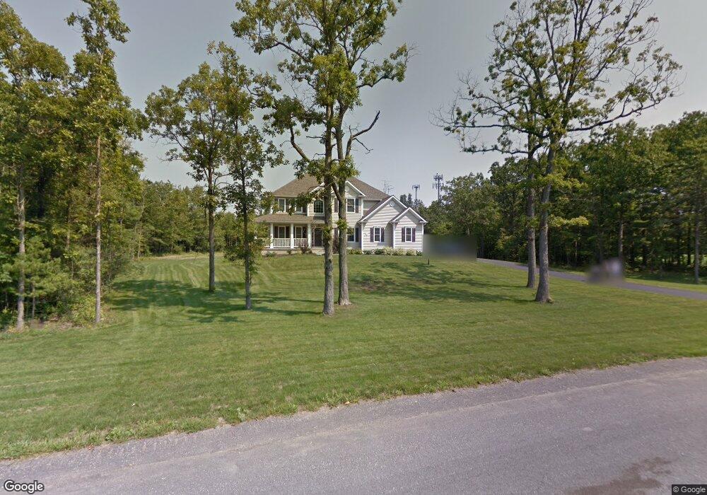 817 Maura Ln, Schenectady, NY 12302 - photo 1