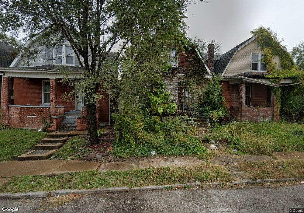 4032 N Taylor Ave, Saint Louis, MO 63115 - photo 1