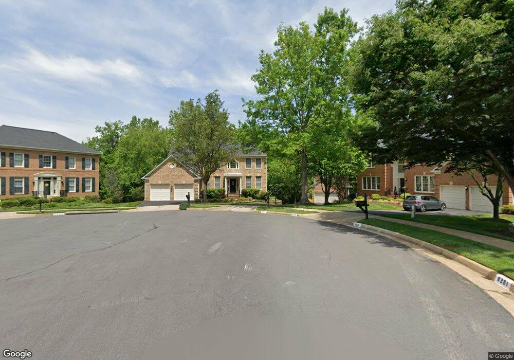 8276 Armetale Ln, Fairfax Station, VA 22039 - photo 1