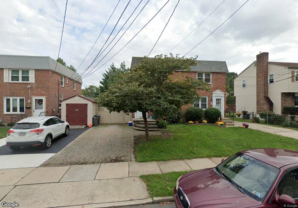 422 Broomall St, Folsom, PA 19033 - photo 1