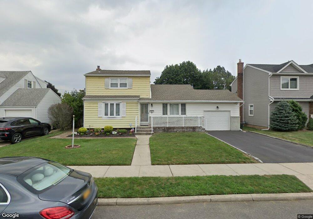 11 Devon Rd, Bethpage, NY 11714 - photo 1