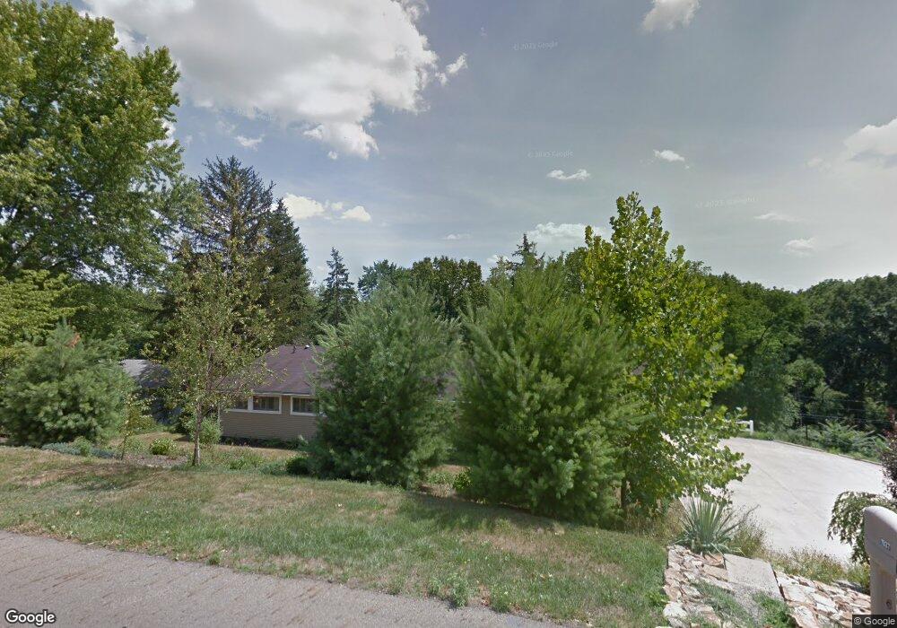 1937 Hillcrest Dr, Coshocton, OH 43812 - photo 1