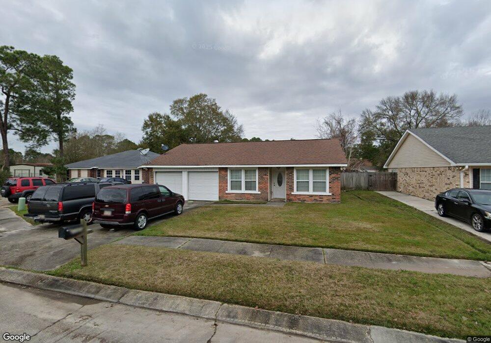 1905 Wellington Ln, Slidell, LA 70461 - photo 1