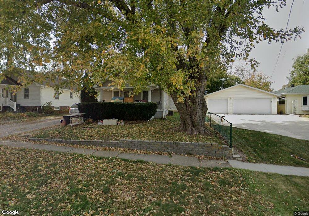 111 E 10th St S, Newton, IA 50208 - photo 1