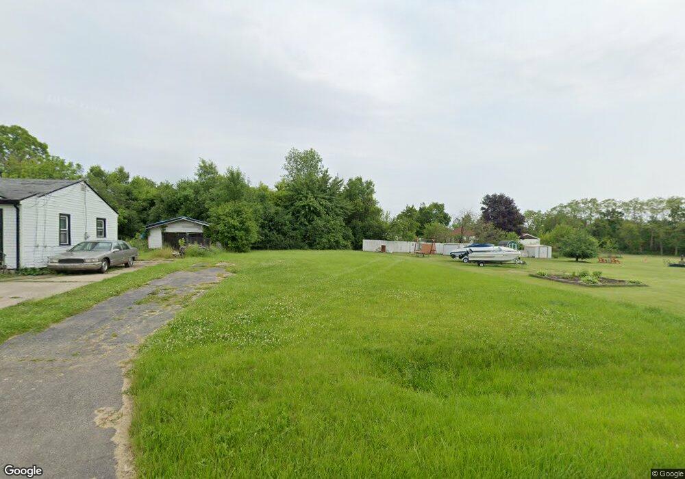 1193 E Cass Ave, Flint, MI 48505 - photo 1