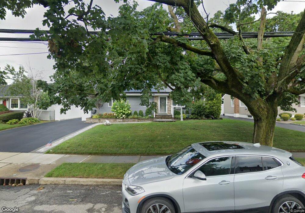 888 Midwood Dr, North Bellmore, NY 11710 - photo 1