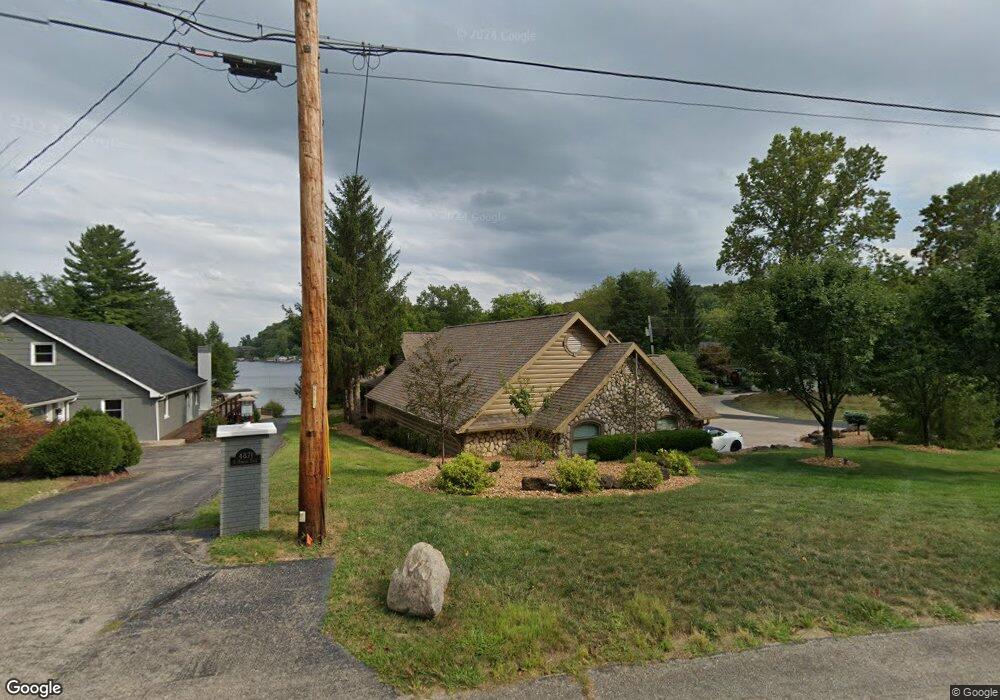 4901 S Poplar Dr, Columbus, IN 47201 - photo 1