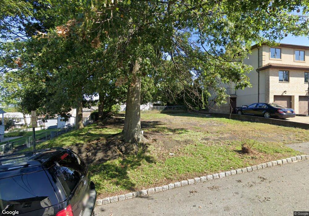 54 Cedarhurst Ave, Woodland Park, NJ 07424 - photo 1